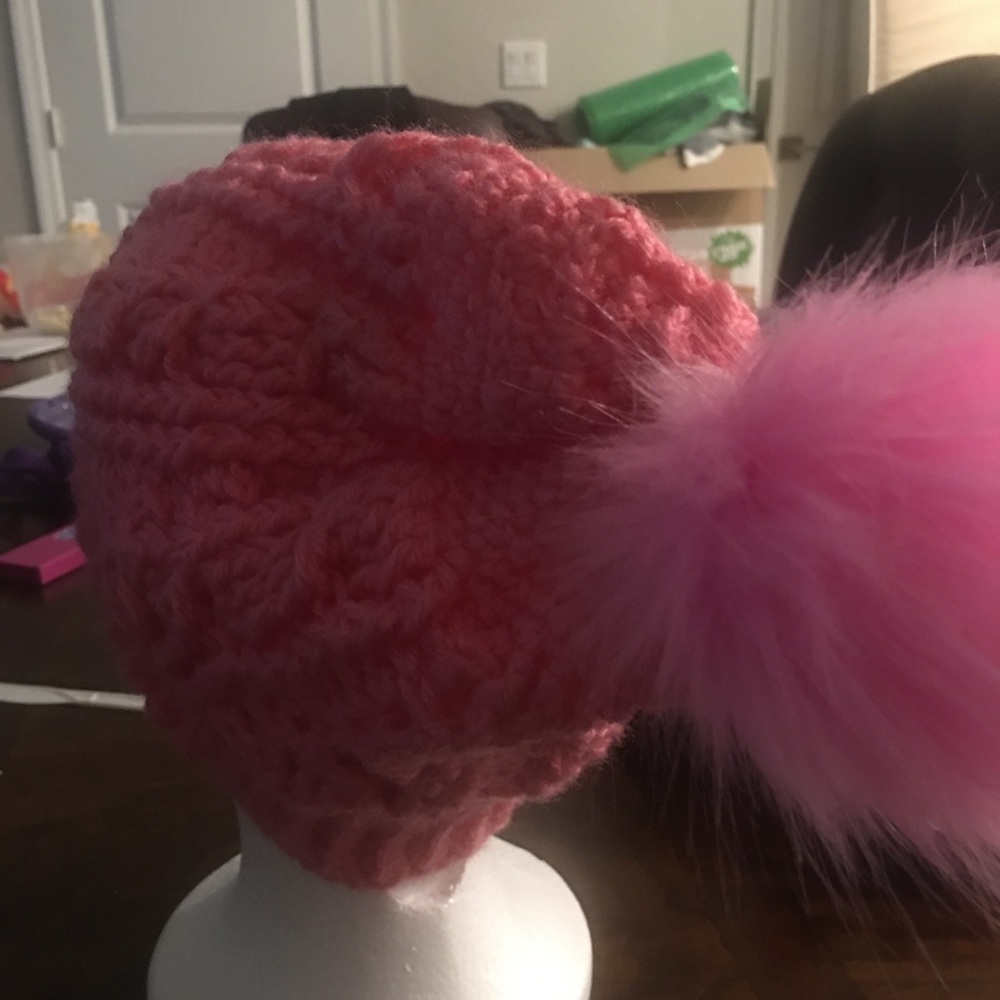 Sexy cable hat - Picture 4 of 5